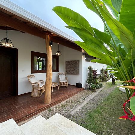 La Kreyiol Bed & Breakfast Uluwatu Exterior foto