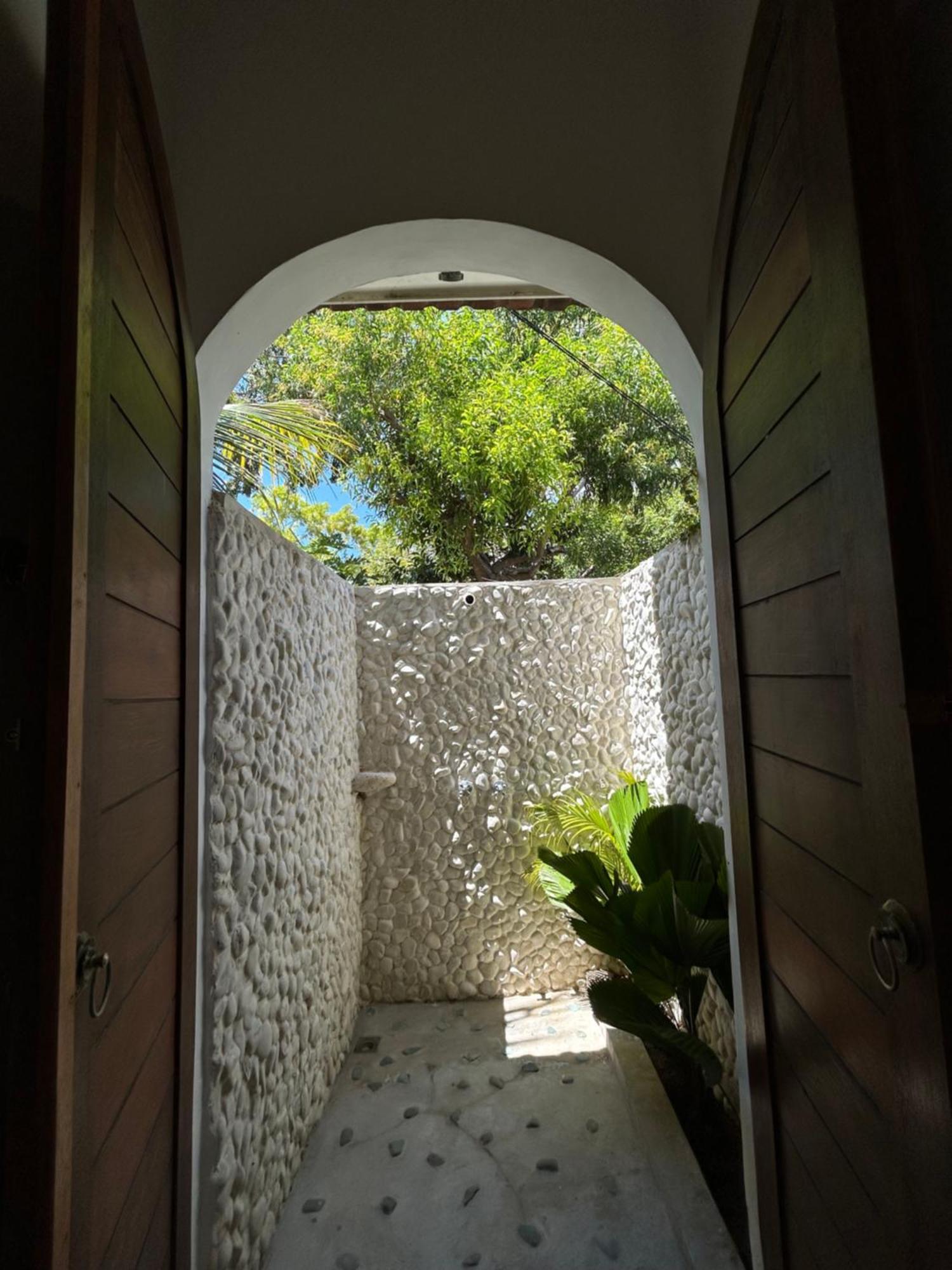 La Kreyiol Bed & Breakfast Uluwatu Exterior foto