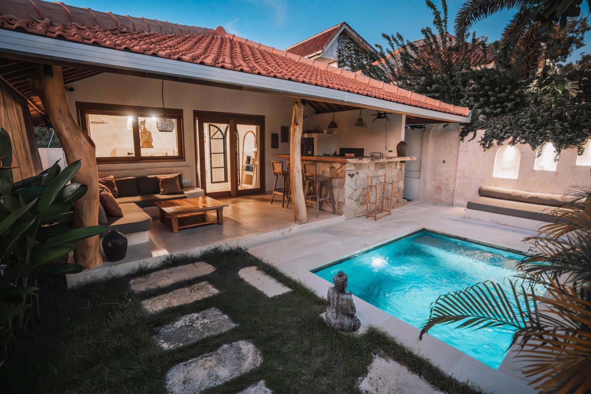 La Kreyiol Bed & Breakfast Uluwatu Exterior foto