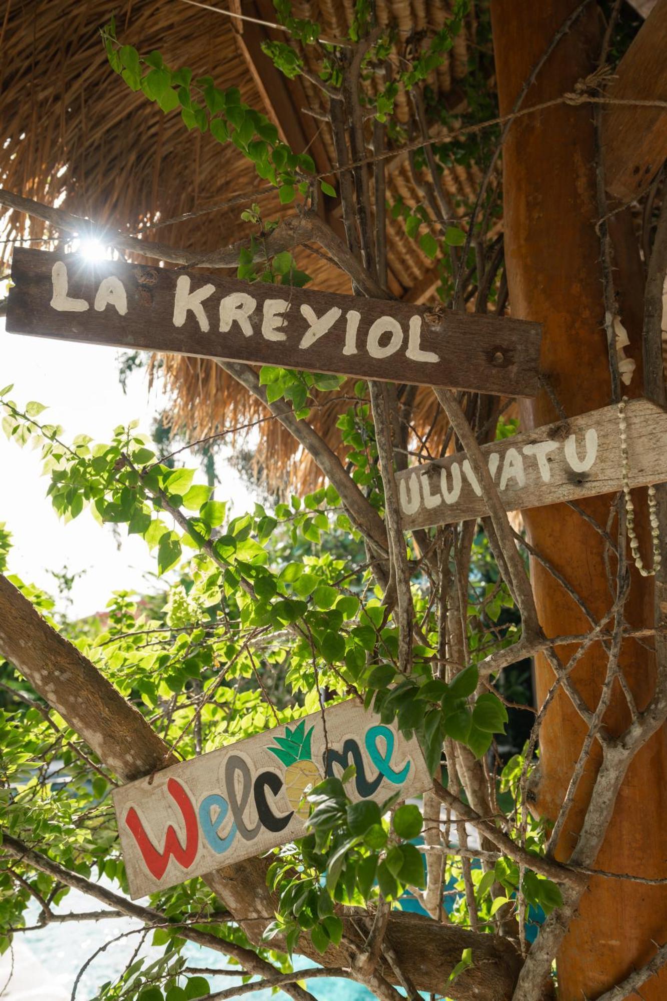La Kreyiol Bed & Breakfast Uluwatu Exterior foto