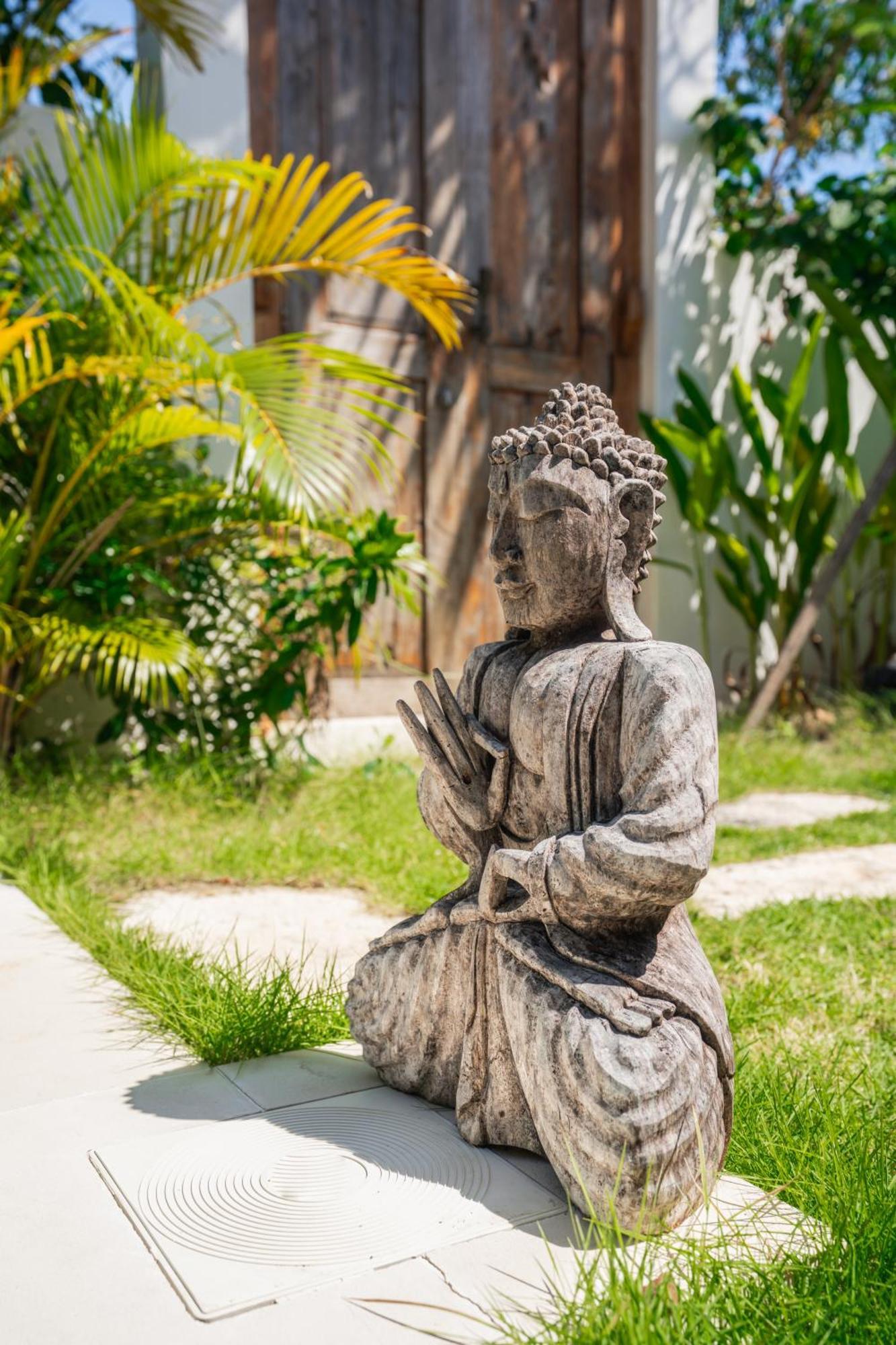 La Kreyiol Bed & Breakfast Uluwatu Exterior foto